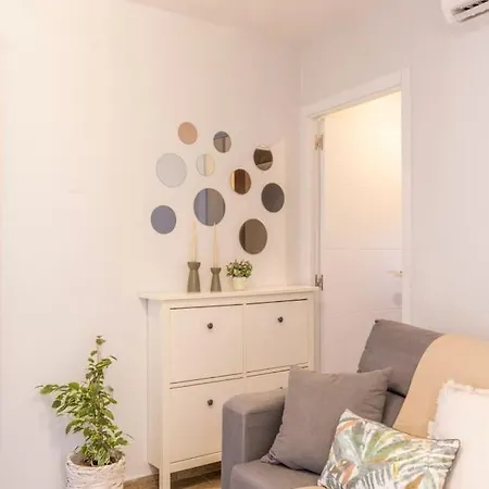 Апартаменты Apartamento Para 4 Con Jardin A 500m De La Playa